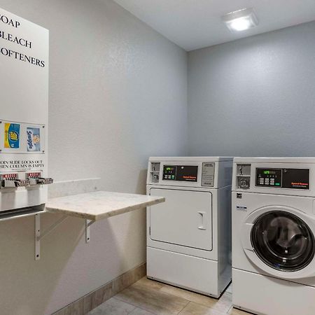 Comfort Inn & Suites Tualatin - Lake Oswego South Экстерьер фото