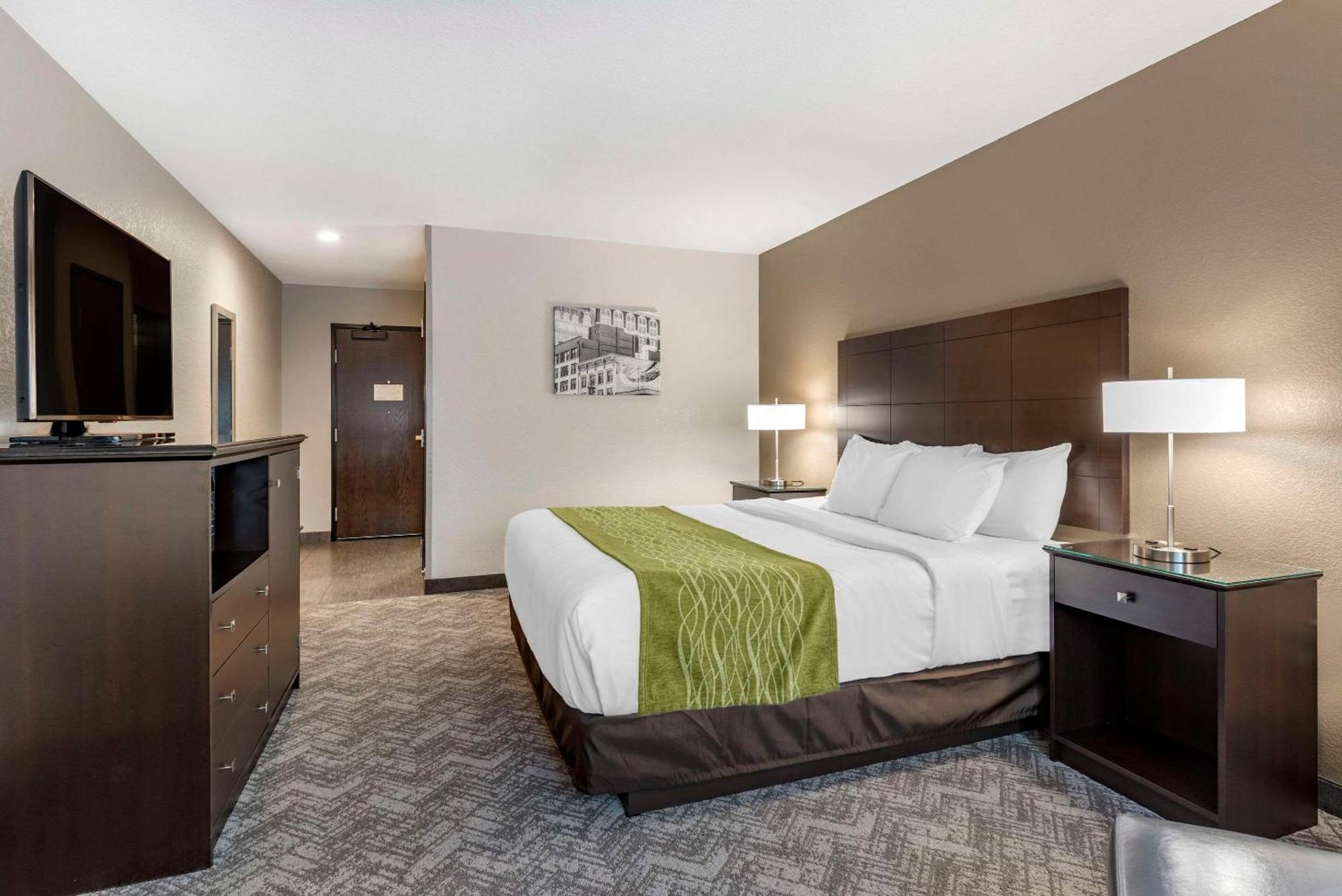 Comfort Inn & Suites Tualatin - Lake Oswego South Экстерьер фото
