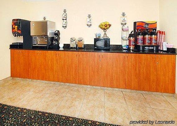 Comfort Inn & Suites Tualatin - Lake Oswego South Ресторан фото