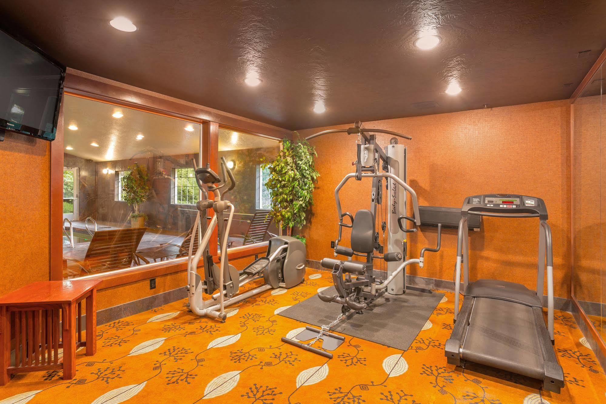 Comfort Inn & Suites Tualatin - Lake Oswego South Экстерьер фото